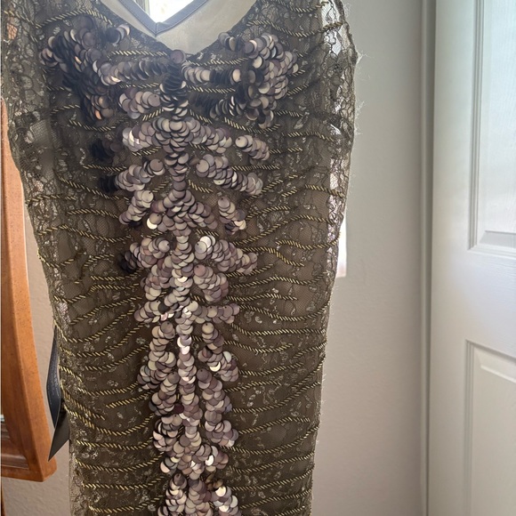 Bebe Gray Sleeveless V-Neck Bodycon Dress - Picture 2 of 4